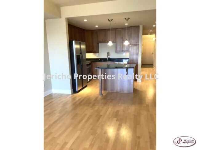 Foto del edificio - BEAUTIFUL west facing Condo at LITTLETON S...