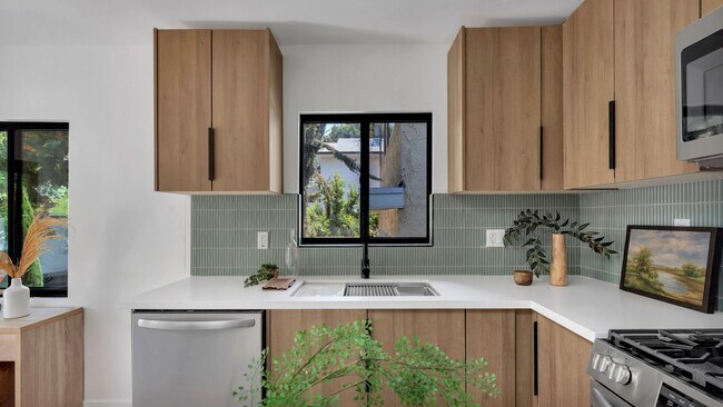Foto del edificio - 4112 Prospect Ave