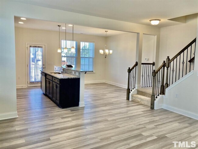 Building Photo - 220 Eddy Trail
