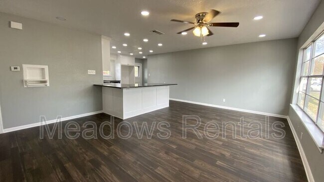 Foto del edificio - 1000 N 61st St