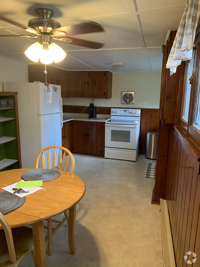 Apartments For Rent In Ausable Chasm, NY With Yard - 6 Rentals ...