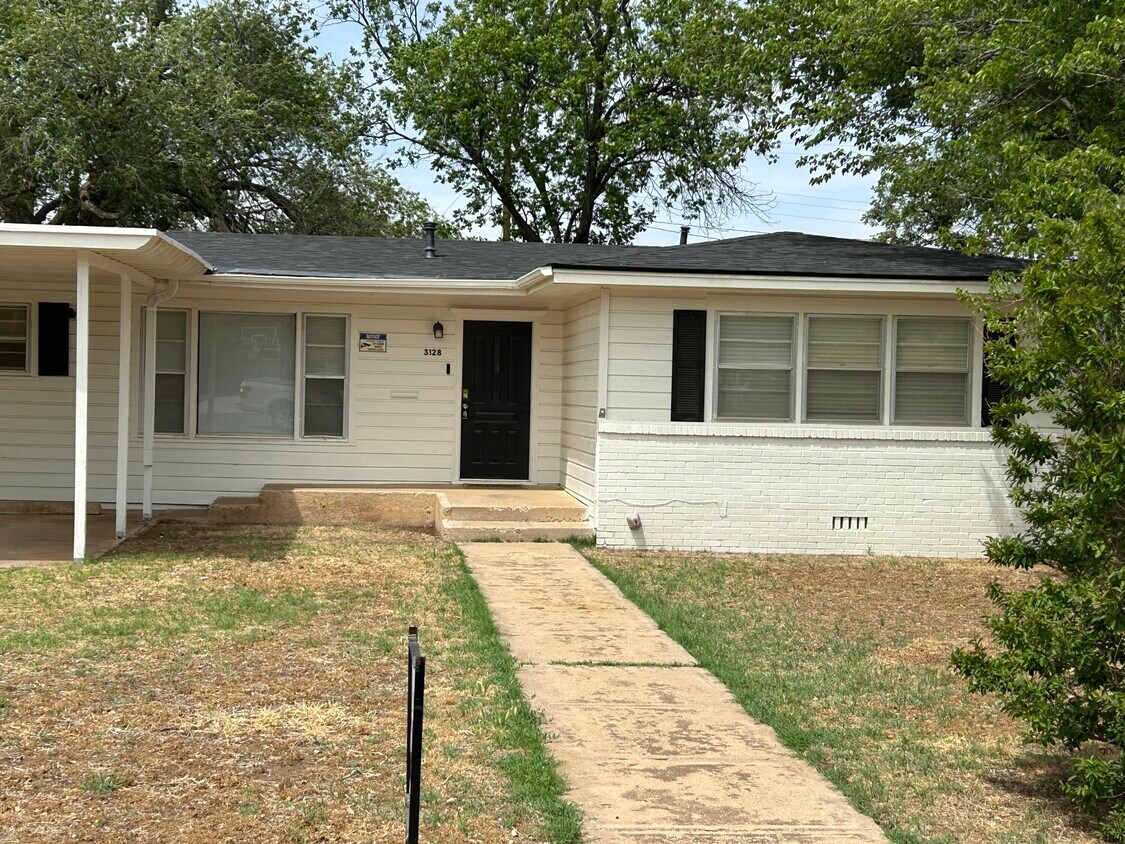 Primary Photo - 3128 38th St