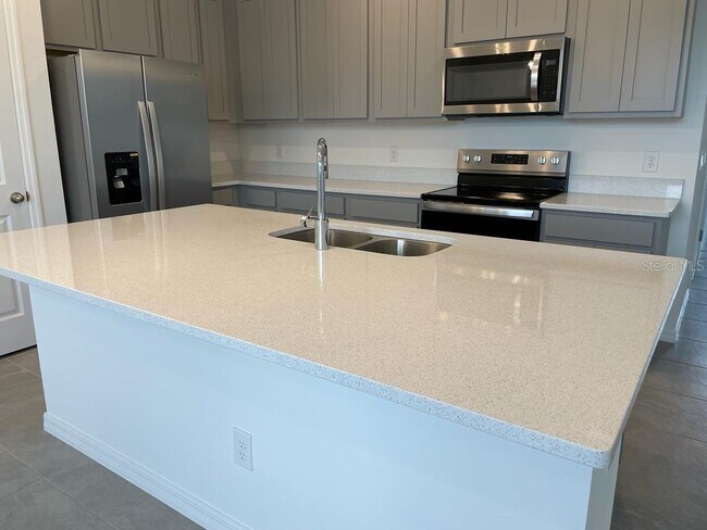 Building Photo - 1608 Pelican Dr