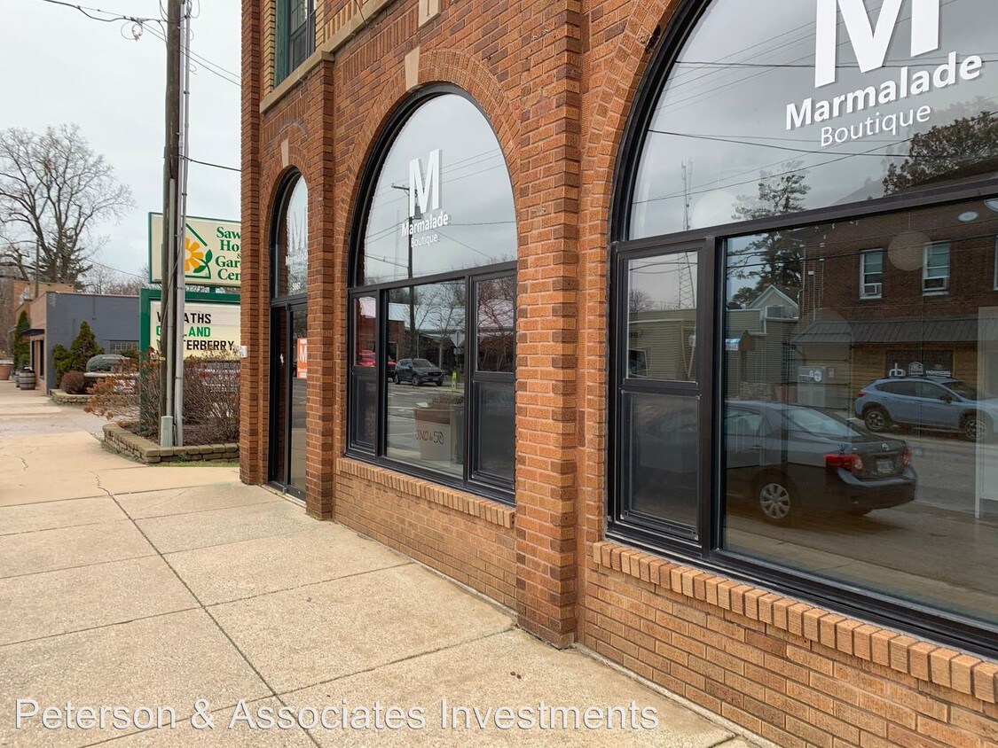 Foto principal - 5851-5861 Sawyer Rd