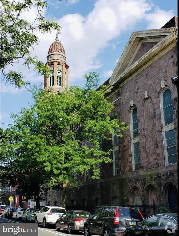 Building Photo - 2018 Christian St