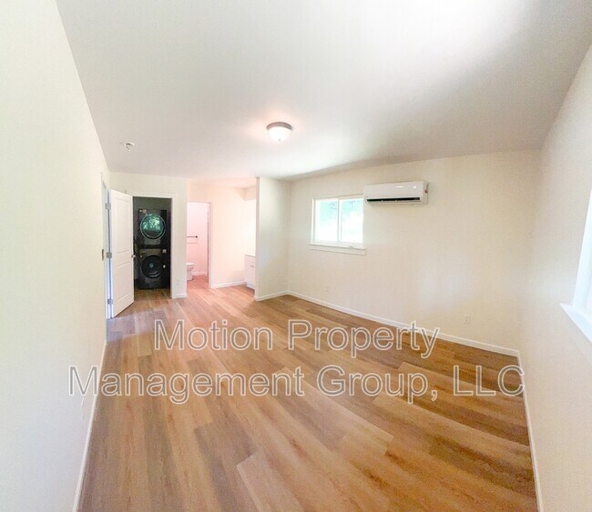 Foto del edificio - 133 W Ridgewood Ave