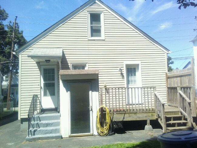 Foto del edificio - 62 Johnson Ave