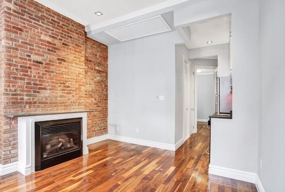 Building Photo - No Fee 1 bed in West Village