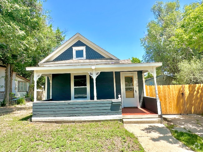 Building Photo - 1228 N Cleveland Ave
