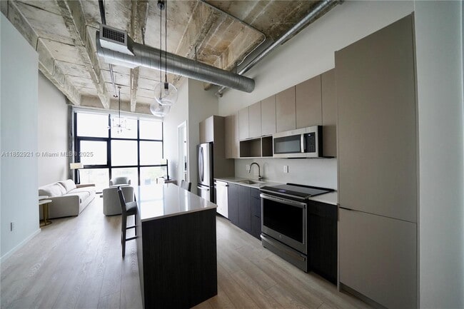 Foto del edificio - 7920 NE 2nd Ave