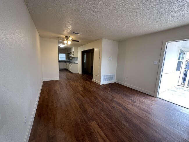 Foto del edificio - 5635 Avenue B