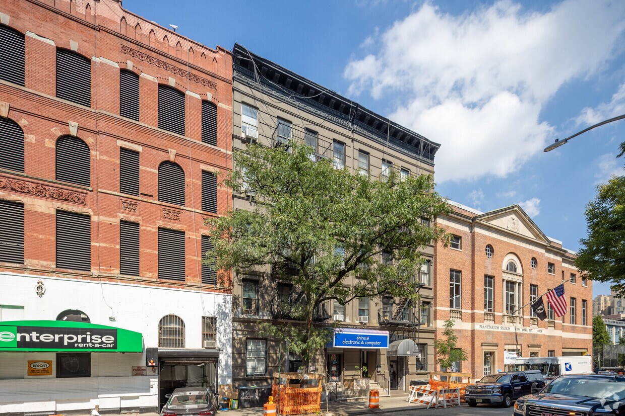 Foto principal - 137-139 W 83rd St