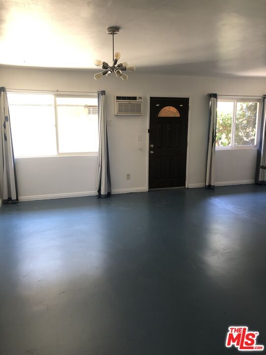 Foto del edificio - 13757 Vanowen St
