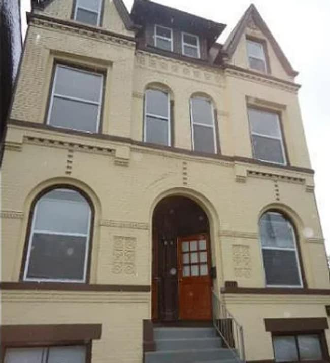Building Photo - 1717 S Tucker Blvd