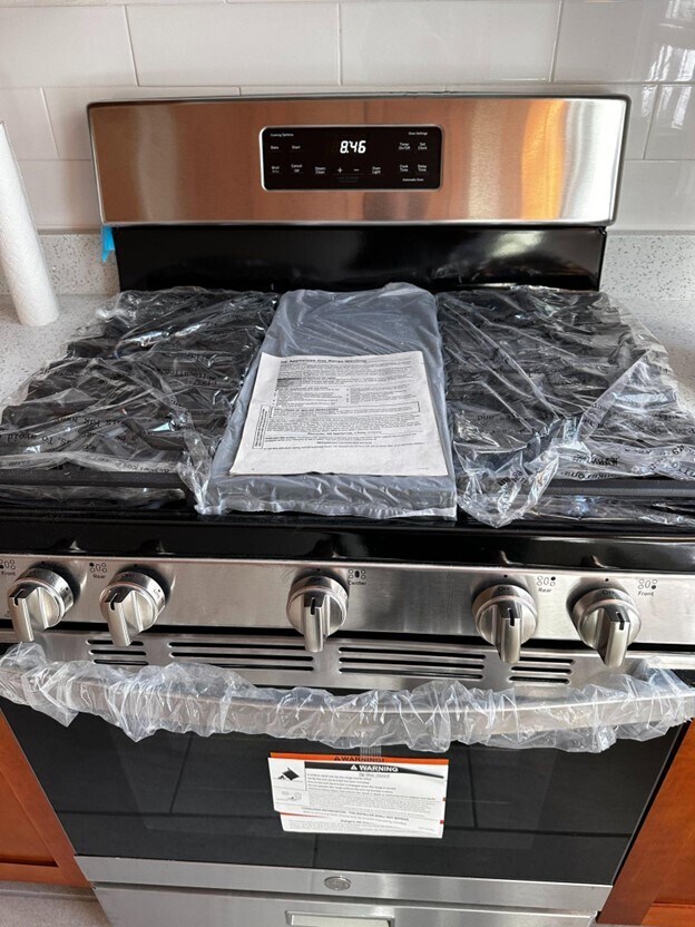 New Stove - 3137 87th St
