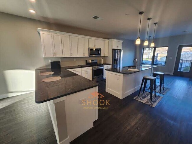 Interior Photo - Brownstone Condominiums