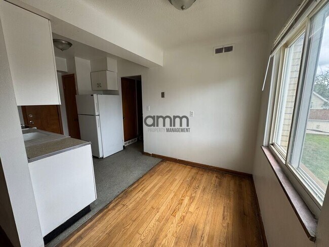 Foto del edificio - 4201 Rocky River Dr