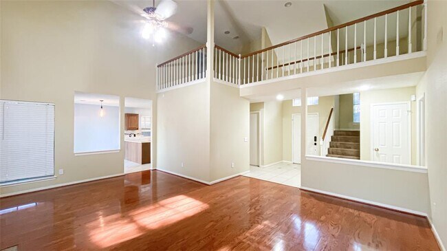 Foto del edificio - 3003 Granite Lake Dr