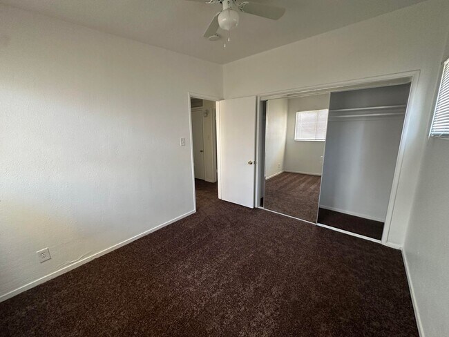 Building Photo - Serene Living with a Detached Garage and E...