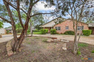 Building Photo - 1511 Ranch Rd 12