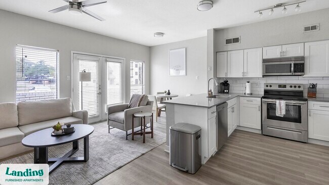 Foto del edificio - 5301 Overton Ridge Blvd