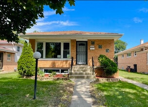 Building Photo - 16007 Vine Ave