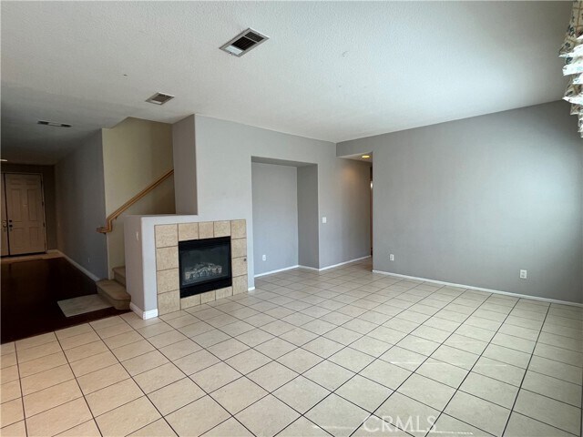 Building Photo - 6853 Winterberry Way