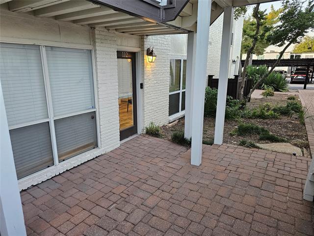 Foto del edificio - 5915 E University Blvd