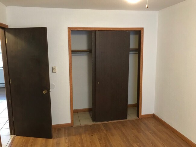 Foto del edificio - 15 Village Dr