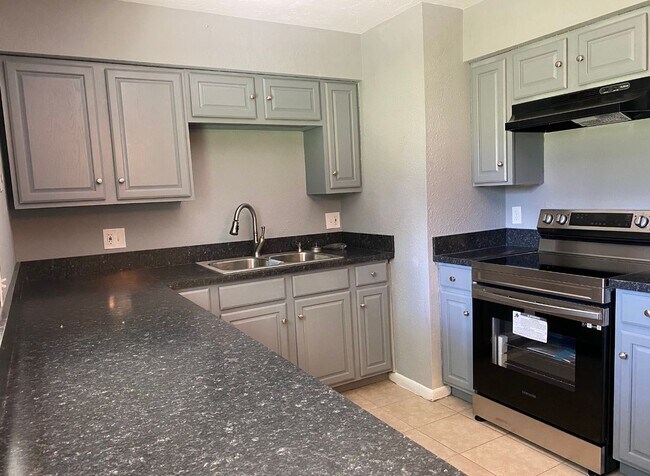 Foto del edificio - 12622 SW Archer Rd