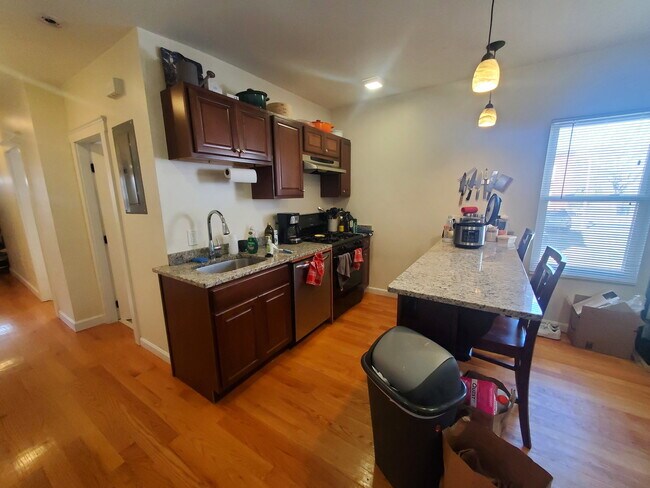 Foto del edificio - 21 Weitz St