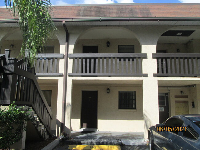 Apartment Front Door - 205 Palmetto Ave