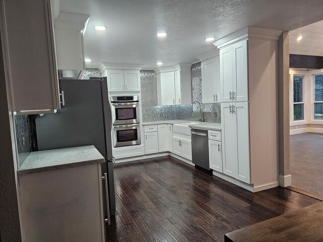 Building Photo - 2710 Hwy 348