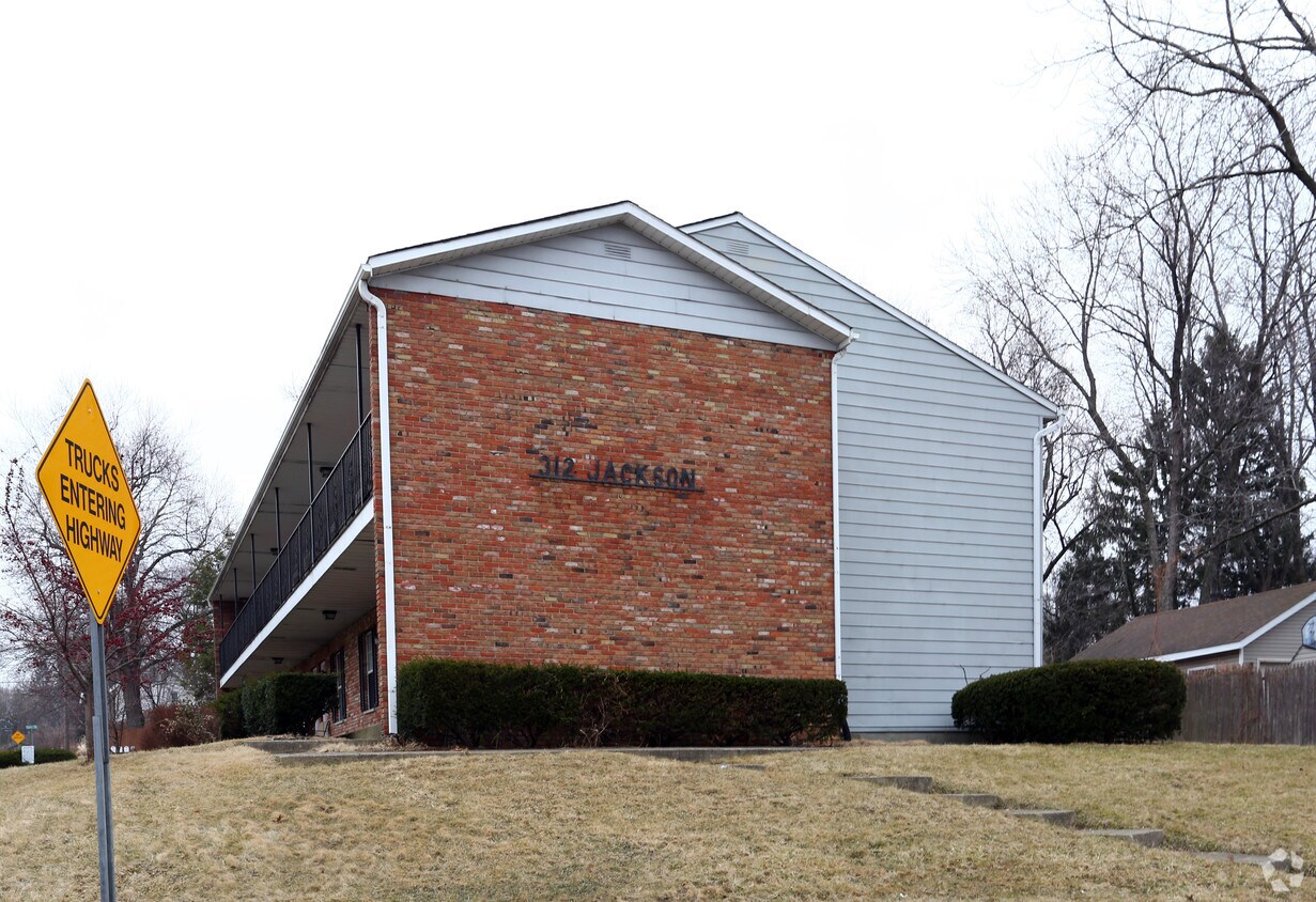 Foto del edificio - 312 Jackson Ave