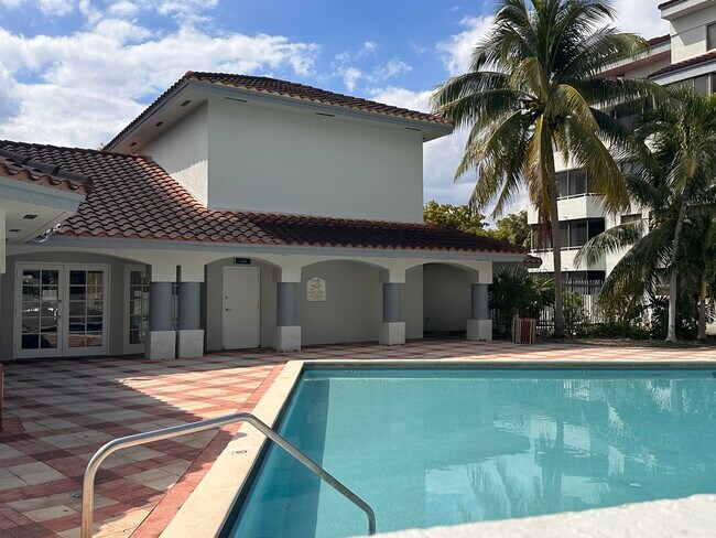 Foto del edificio - 8305 SW 152nd Ave