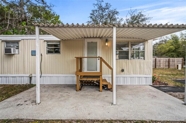 Building Photo - 9325 Kiowa Dr