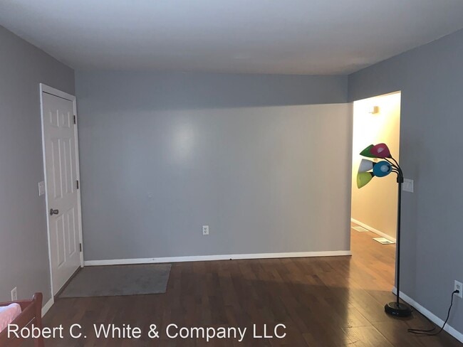 Building Photo - 3 br, 1 bath House - 32 Celentano Drive
