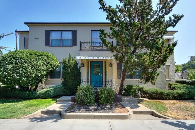 Foto del edificio - 3143 Freeport Blvd