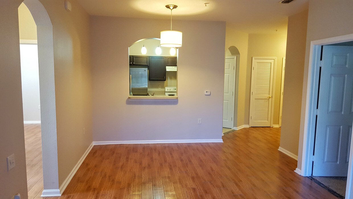 7990 Baymeadows Rd E, Jacksonville, FL 32256 Condo for Rent in