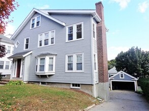 Building Photo - 117 Lewis Rd