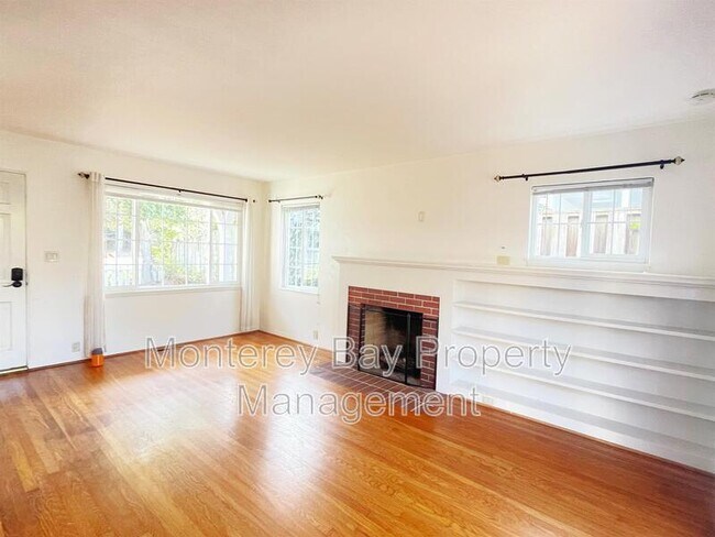 Building Photo - 1012 Munras Ave