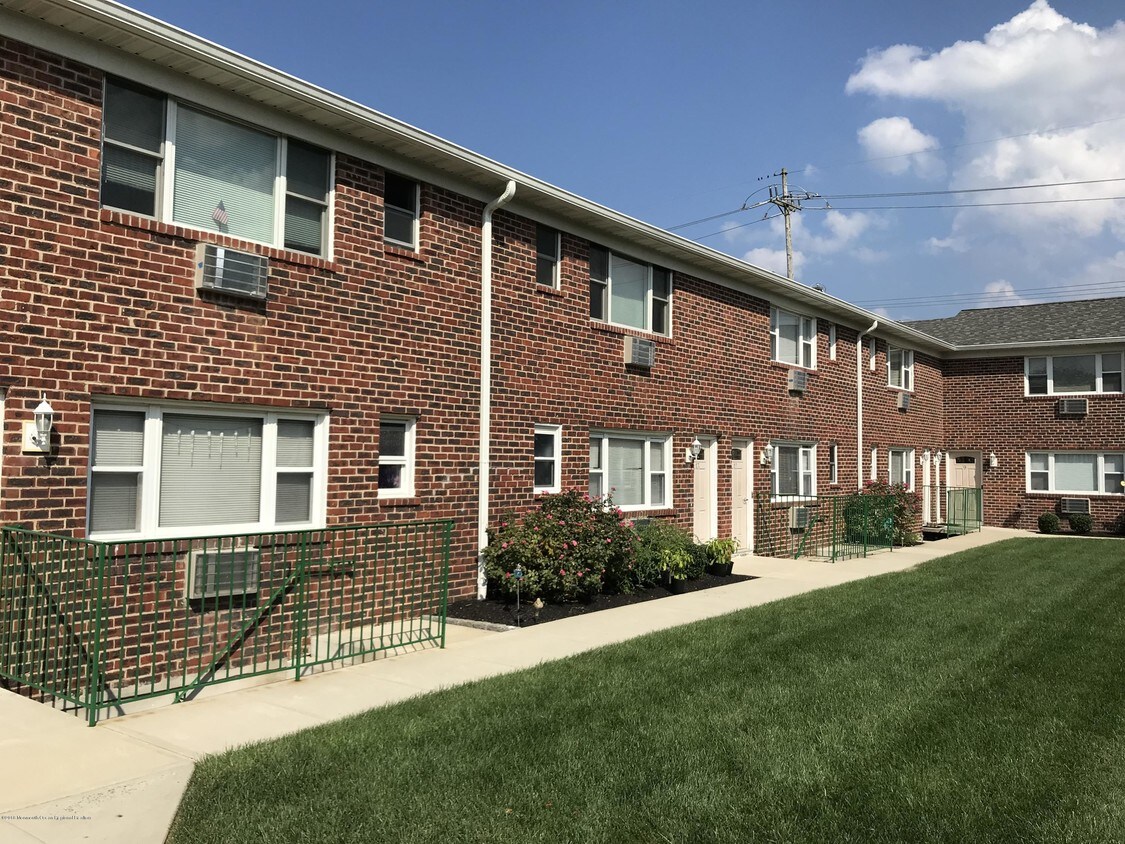 Foto principal - 197 Parker Ave
