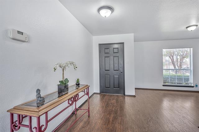 Foto del edificio - 4308 Silverwood Trail