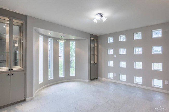 Foto del edificio - 3311 N Conway Ave