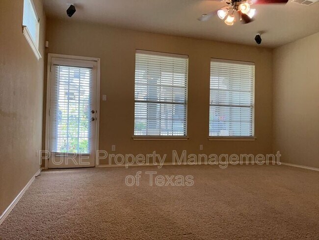 Foto del edificio - 14815 Avery Ranch Blvd