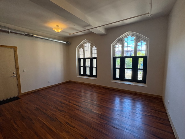 Building Photo - 4601 S Ellis Ave