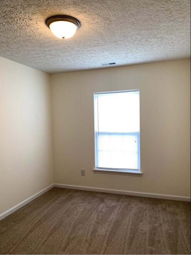 Building Photo - 5217 Malik Dr