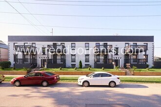 Building Photo - 1337 E Market St