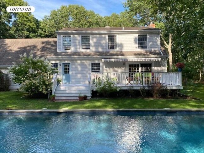 Foto del edificio - 330 Sprig Tree Path