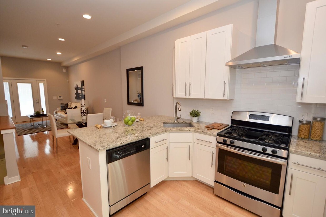 Foto principal - 1011 S Randolph St